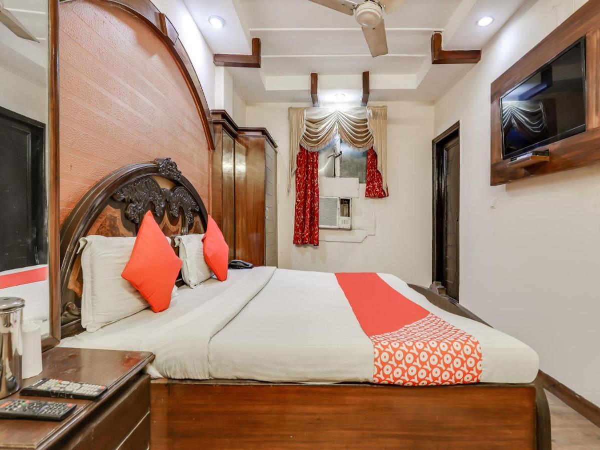 Oyo 27156 Roma Dx Hotel Ню Делхи Екстериор снимка