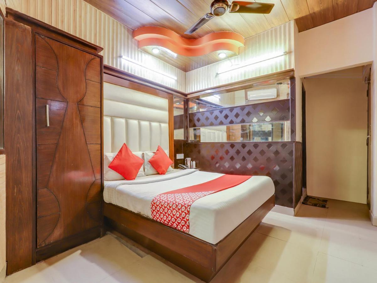 Oyo 27156 Roma Dx Hotel Ню Делхи Екстериор снимка