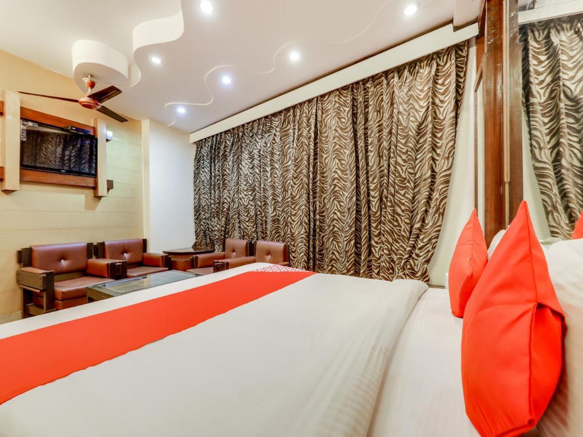 Oyo 27156 Roma Dx Hotel Ню Делхи Екстериор снимка
